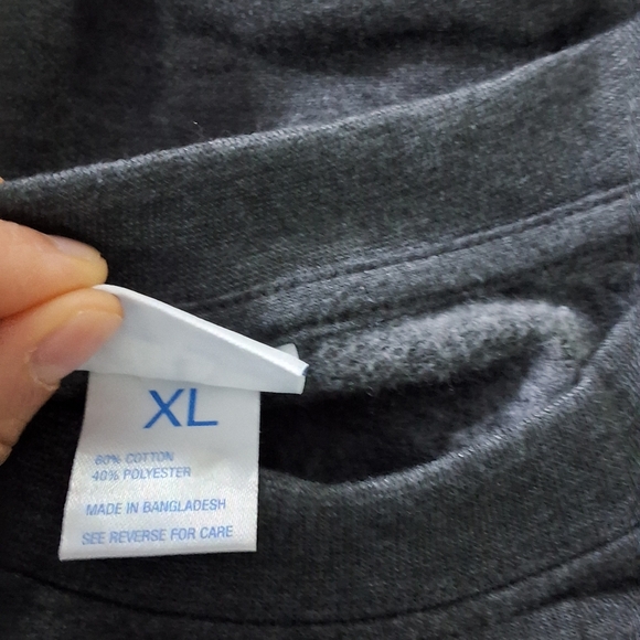 Xlarge Men's Charcoal Gray Sweatshirt, New With Tag - Picture 4 of 4